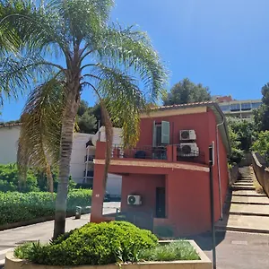 Appartement : 4 Personnes Proche De La, Roquebrune-Cap-Martin
