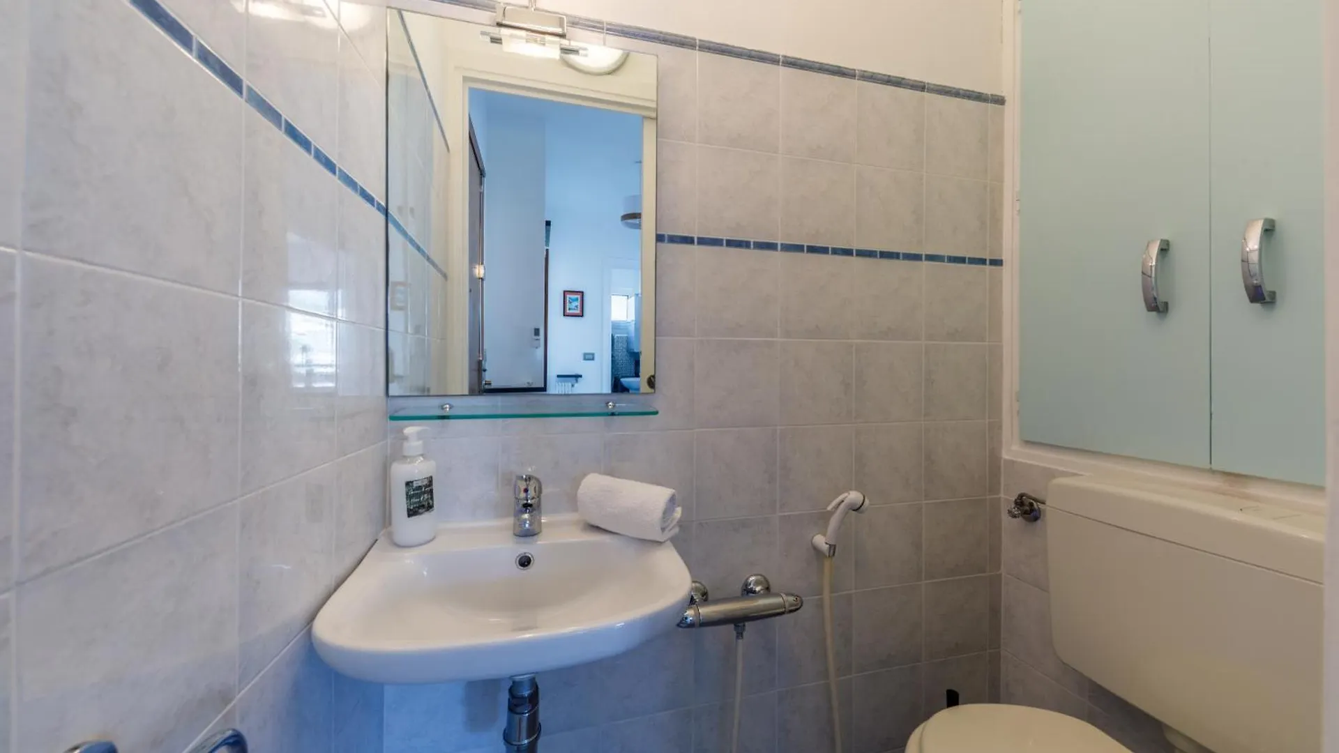 Appartement La Perle 2P Vue Mer Terrasse 2 Mins Plage Garage Clim Roquebrune-Cap-Martin France